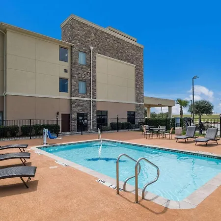 Comfort Inn & Suites Victoria North-3