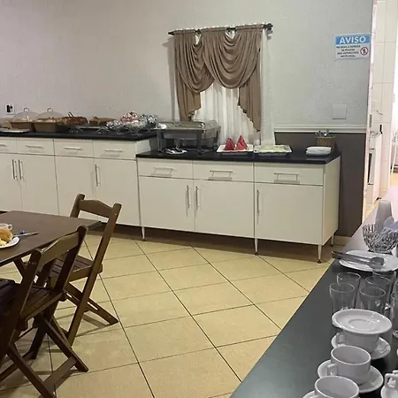 Hotel Tenda Brigadeiro - 5 Minutos a Pé do Metrô e Praça da Sé, 8 Minutos da Rua 25 de Março e Liberdade - Estacionamento Opcional-2