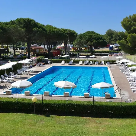 Apartments In Residence With Swimming Pool In Marina Di Bibbona-3