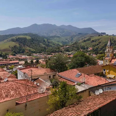 Hospedaria Recanto da Val-2