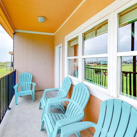 Unit 32, Island Retreat Resort-2