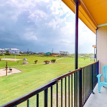 Unit 32, Island Retreat Resort-3