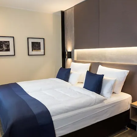 SKY Hotel Cloppenburg-3