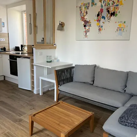Logement Paisible En Coeur De Ville-3