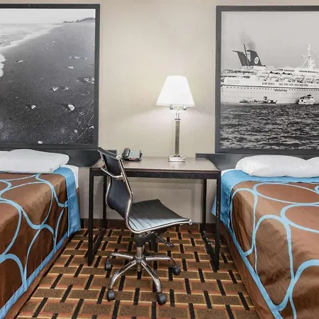Super 8 By Wyndham League City Kemah Area-2