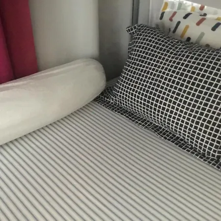 Just For Sleep - Parisian Male Dorm Room -Daily Stays 8Pm To 10Am- Contact Booking Message On The Arrival- Pas D'Appel Phone-2