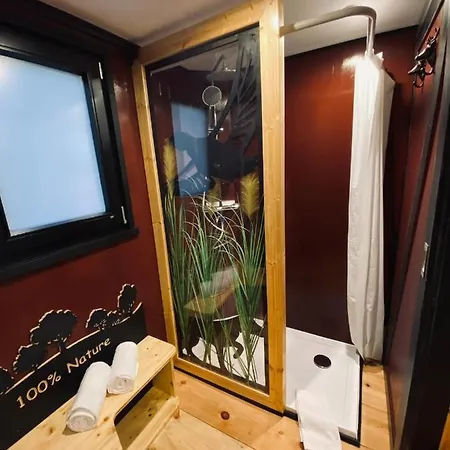 Tiny House Bigge im PIER9 Tiny House Hotel-3