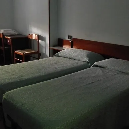 Hotel Mira-3