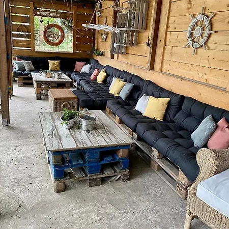 Tiny House Wupper im PIER9 Tiny House Hotel-3