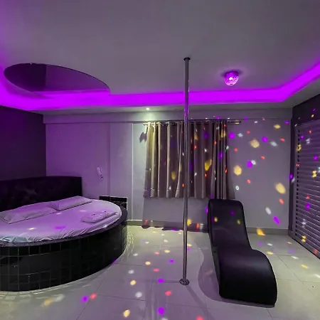 Motel Gold-3