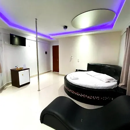 Motel Gold-2