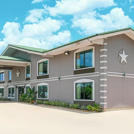Scottish Inns & Suites - Woodlands Mall-2