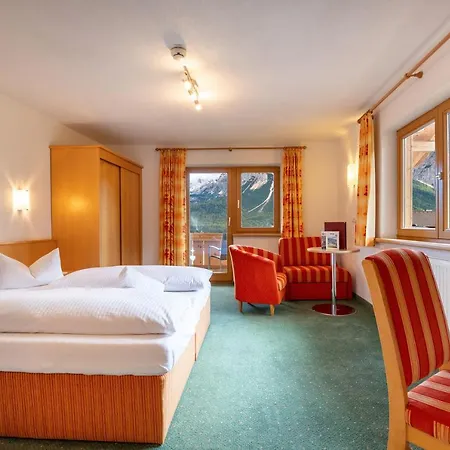 Aparthotel Tyrol-2