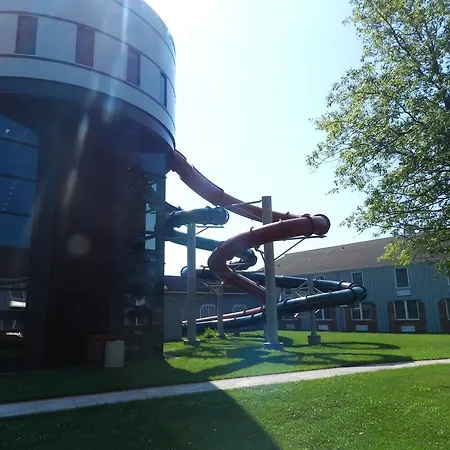 Ramada By Wyndham Williamsburg And Wasserbahn Waterpark-2