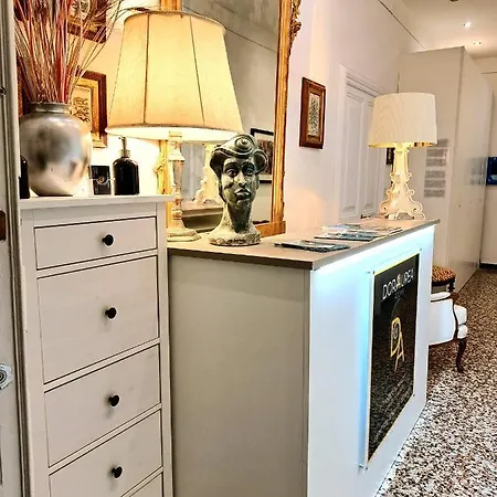Dora Aurea-3