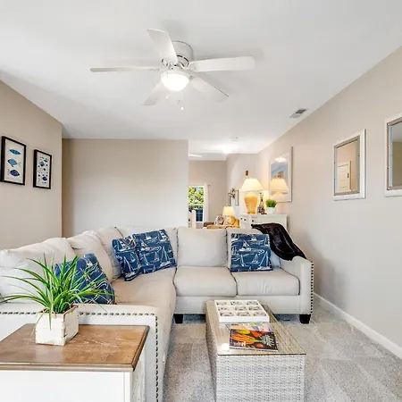 Sanibel Village --- 3800 Sanibel Circle Unit 3815-2