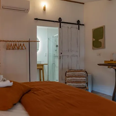 La Maison de Lyna - Suites de charme intra-muros avec parking&autonomie-2