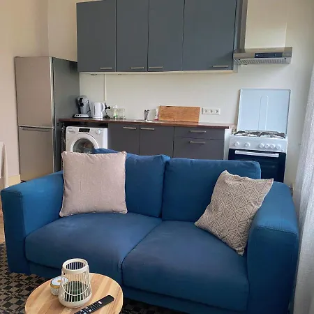 City Apartment Stay Cozy-2
