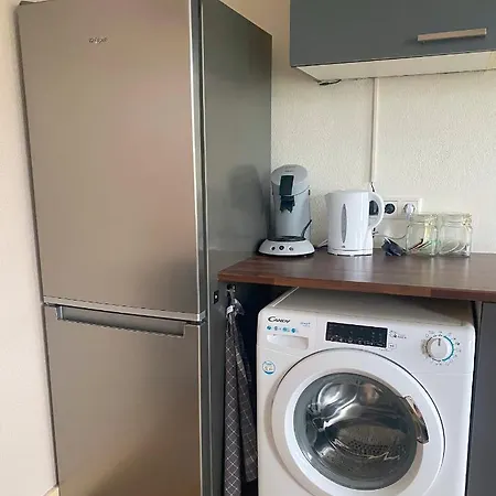 City Apartment Stay Cozy-3