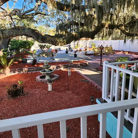 Tybee Island Inn Bed & Breakfast-2