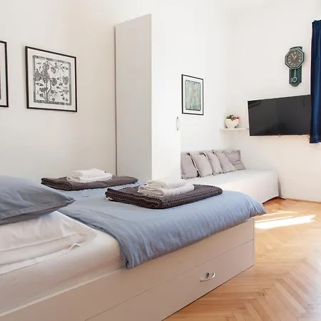 Milla Rooms-3