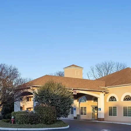 Days Inn & Suites By Wyndham Cherry Hill - Philadelphia-3
