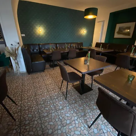 Hotel Vier Löwen-3