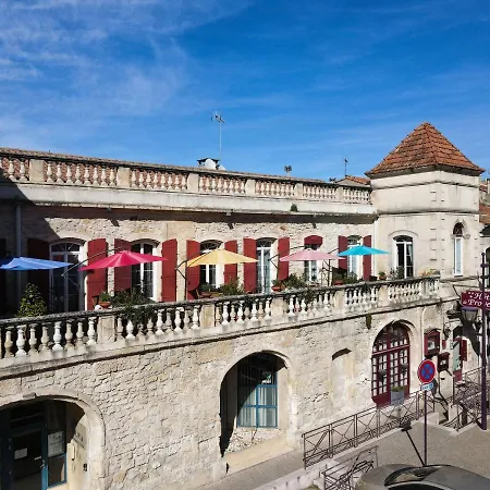 Hotel Des Artistes-3