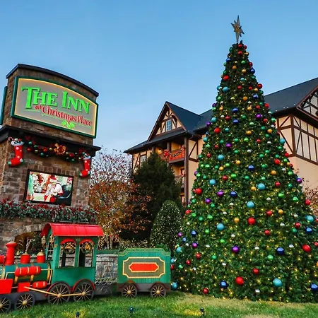 The Inn At Christmas Place-3