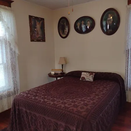 Quiet Full-Size Bed Close To Town 420 Friendly-3