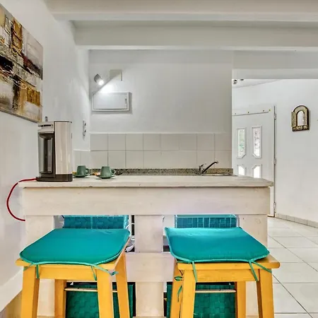 Room In Apartment - Apartments With Views Pool Barbecue Wifi-2