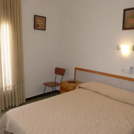 Hostal Zurich-3
