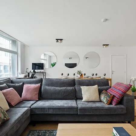 Cozy Antwerp - Cityview Family & Private Rooms Free Parking-3