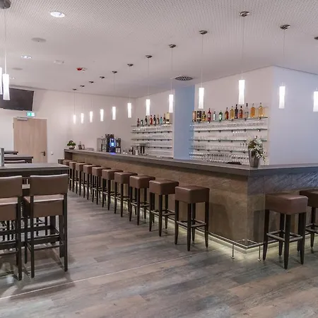 B&F Hotel am Neumarkt-3