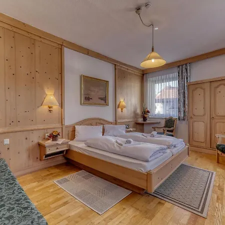 Hotel Bayerischer Hof-3