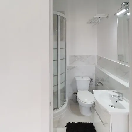 Vv Las Buganvillas Maspalomas - Cocina Y Habitaciones Con Banos Privados-2