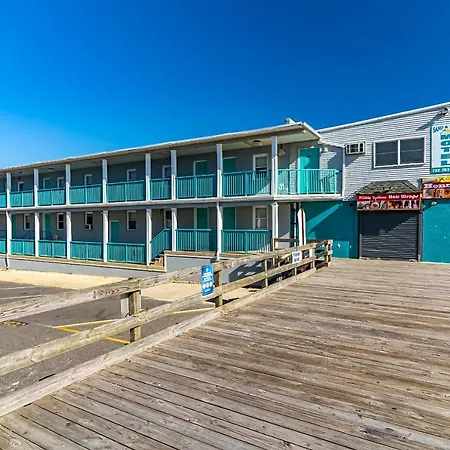 Boardwalk Sand & Surf Beach Hotel Oceanfront-3