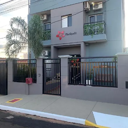 Flor Que Ri - Flats Mobiliados na Melhor Localização-2