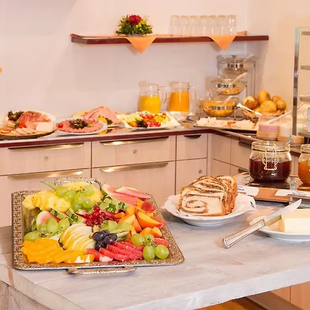 Hotel Garni Regina-2