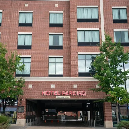 Fairfield Inn & Suites Tulsa Downtown Arts District-3