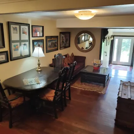 Coeur De Lion Bnb-3