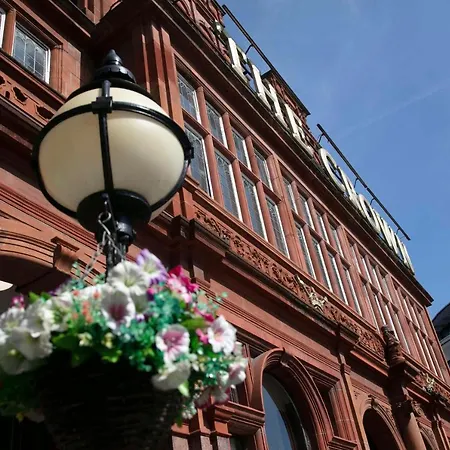 The Crown London Hotel, Cricklewood North West London, Worldhotels Distinctive-2