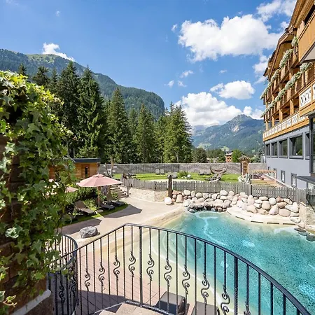 Croce Bianca Leisure & Spa Hotel-2