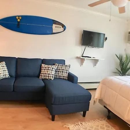 Jonathan'S Ocean Front Studio Suites Hampton Beach!-3