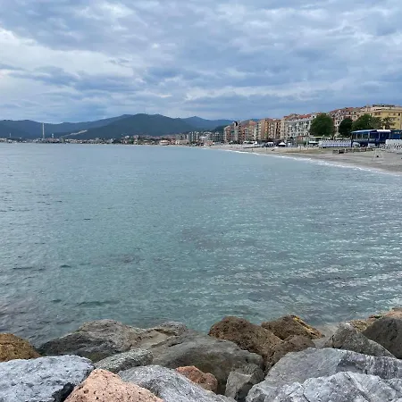 Due Passi Dal Mare-2