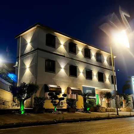 Hotel Martini-2
