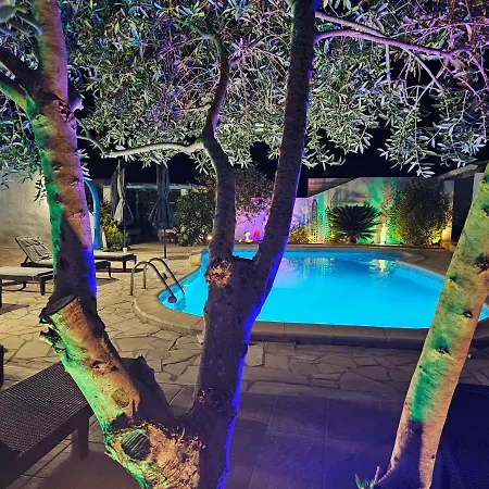 La Casa del Arti - Hôtellerie&Spa - Centre bien-être et Piscine chauffée-3