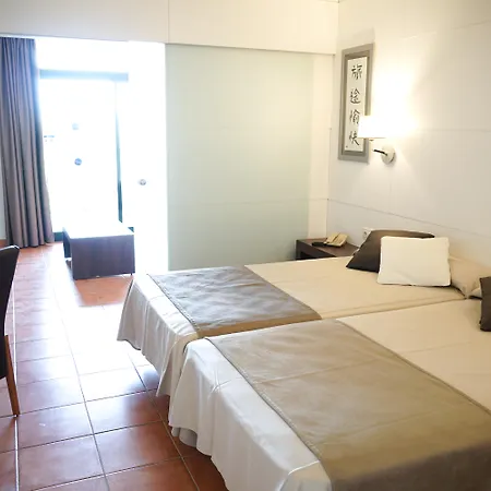 Ohtels Vil-La Romana-3