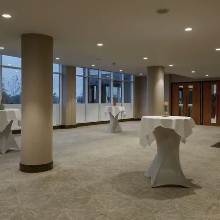 Hilton Southampton - Utilita Bowl-2
