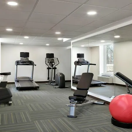 Holiday Inn Express - Williamsburg Busch Gardens Area By Ihg-2